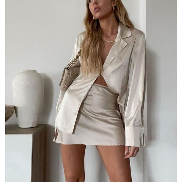 Rumours - Pretty Woman Silk Skirt Set in Ivory Metallic - Picture 7 of 7